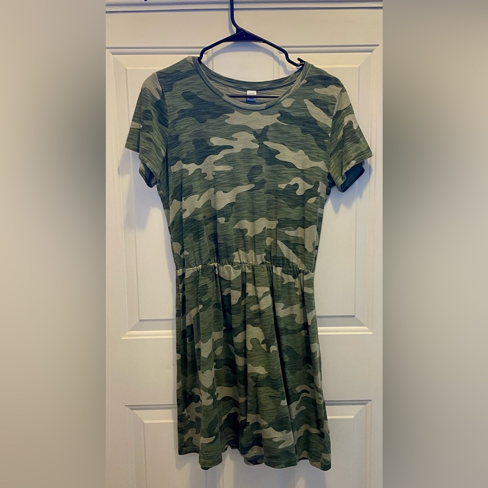 😎 Old Navy Camouflage Dress Size M